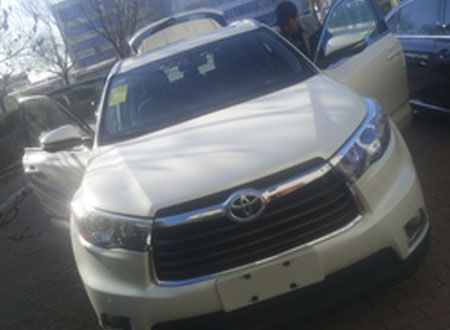 車(chē)內(nèi)空氣凈化豐田漢蘭達(dá)施工案例